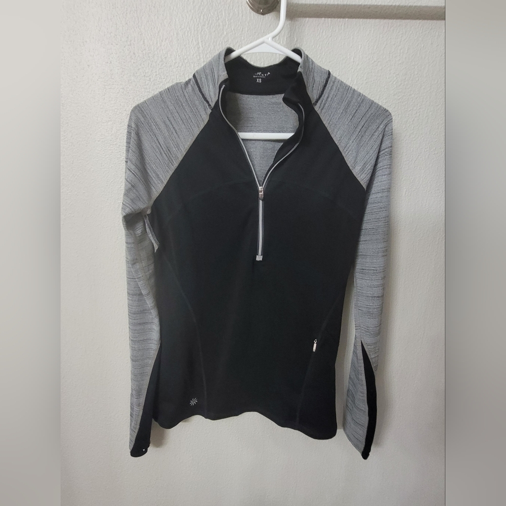 Women's Bundle of 6 Items Size Small 2/4